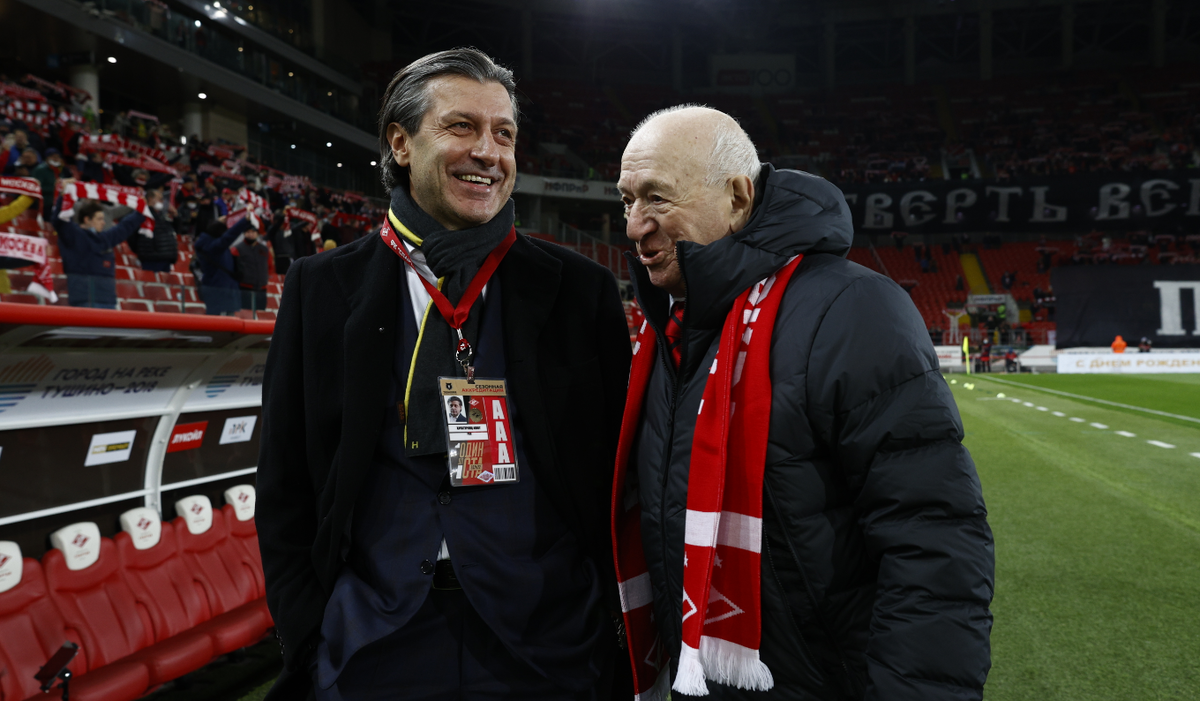 Ашот Хачатурянц с легендой "Спартака" Никитой Симоняном. Фото: globallookpress
