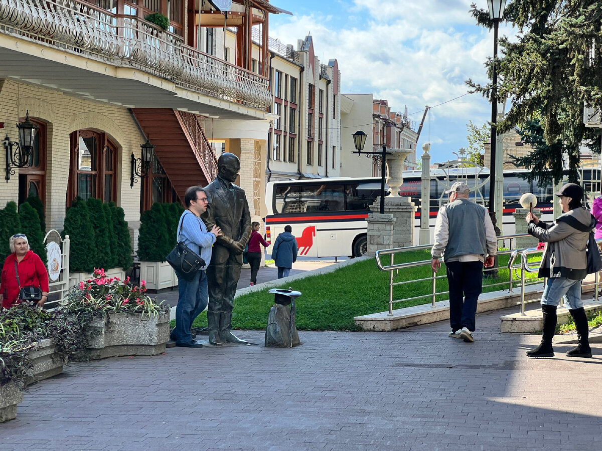 Повезло с погодой: приехали в Пятигорск своим ходом и гуляли там 4 часа ...