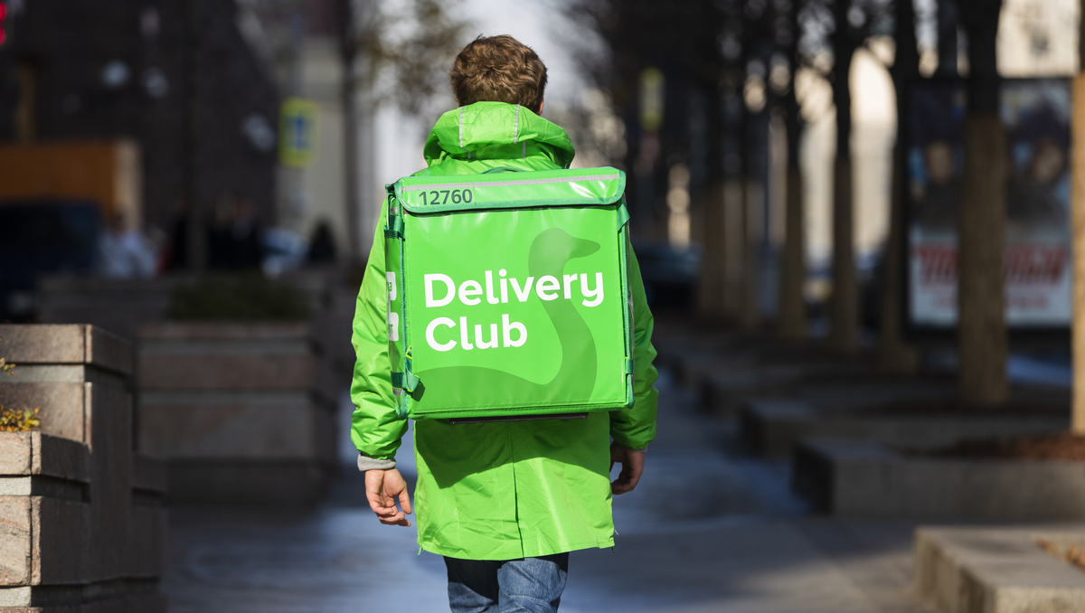 пеший курьер в Delivery Club