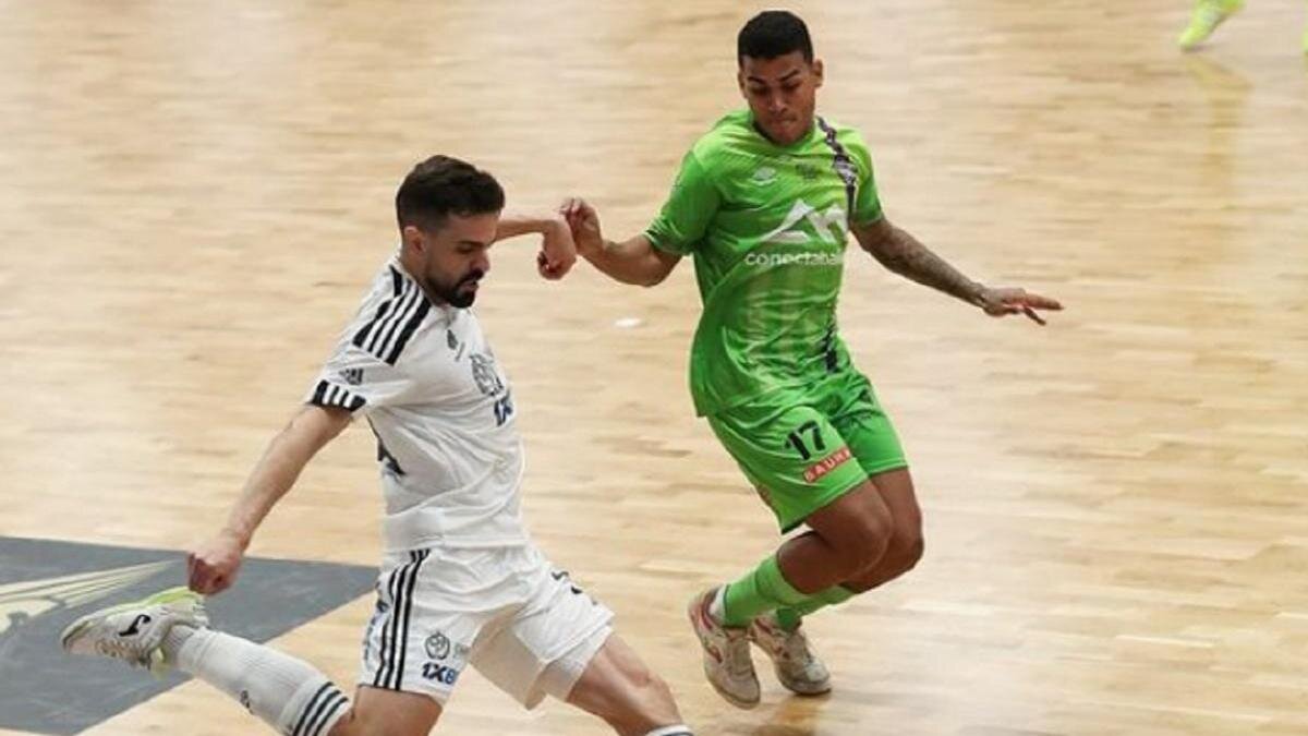    Матч футзальной Лиги чемпионов "Кайрат" - "Парма":instagram.com/afckairat/