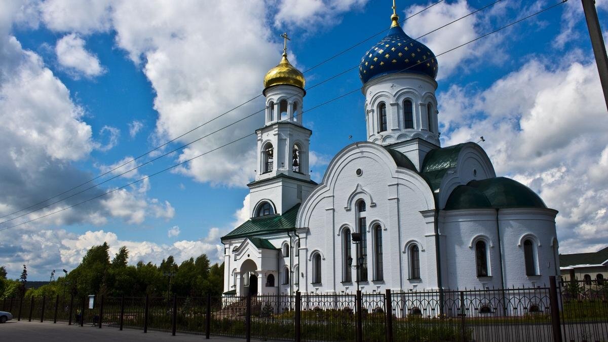 Помолиться о маме можно и в храме, и дома. Фото: www.piqsels.com