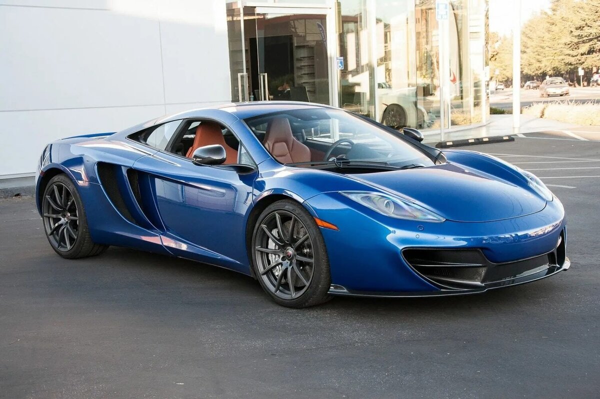 MCLAREN mp4 12c Blue