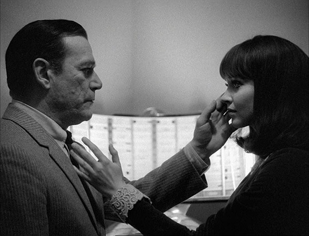 Кадр из фильма "Альфавиль" (1965)