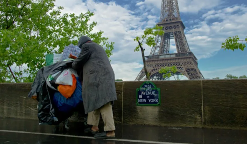 Poor paris. Бедная Франция. Нищая Франция.