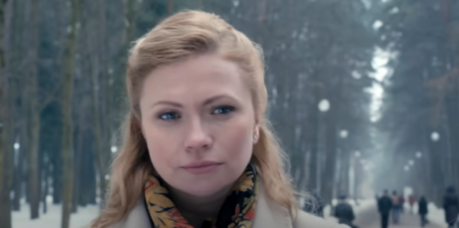 Кадр  из  фильма "Прошу поверить мне на слово". Татьяна Черкасова в роли Александры Суворовой.