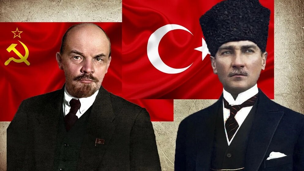 Владимир Ленин и Кемаль Ататюрк