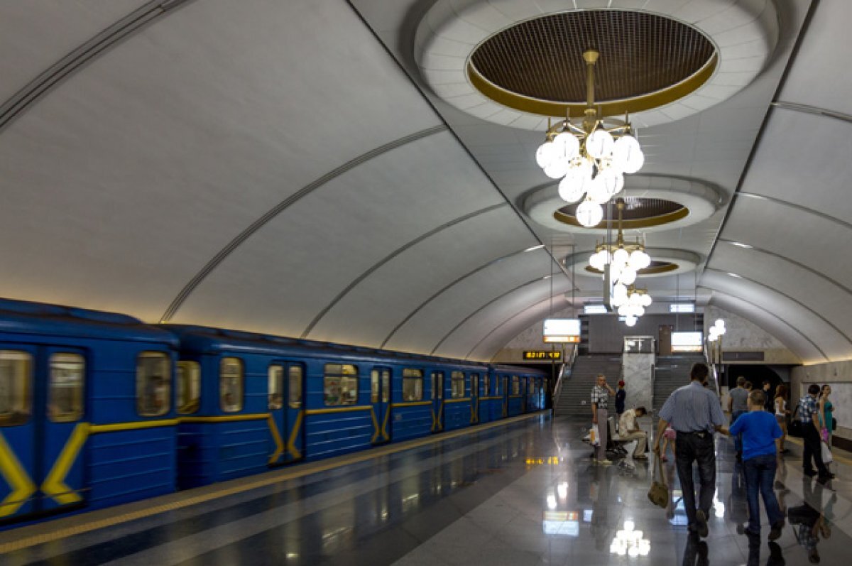    В метро Киева распылили газ из баллончика