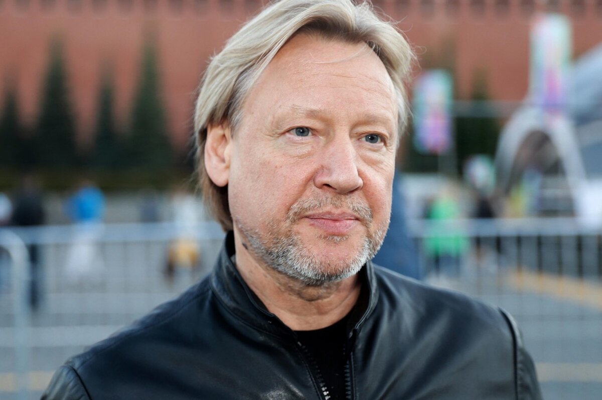     «Сложно из-за ярко выраженной русофобии»: Дмитрий Харатьян рассказал о жизни дочери в Швеции