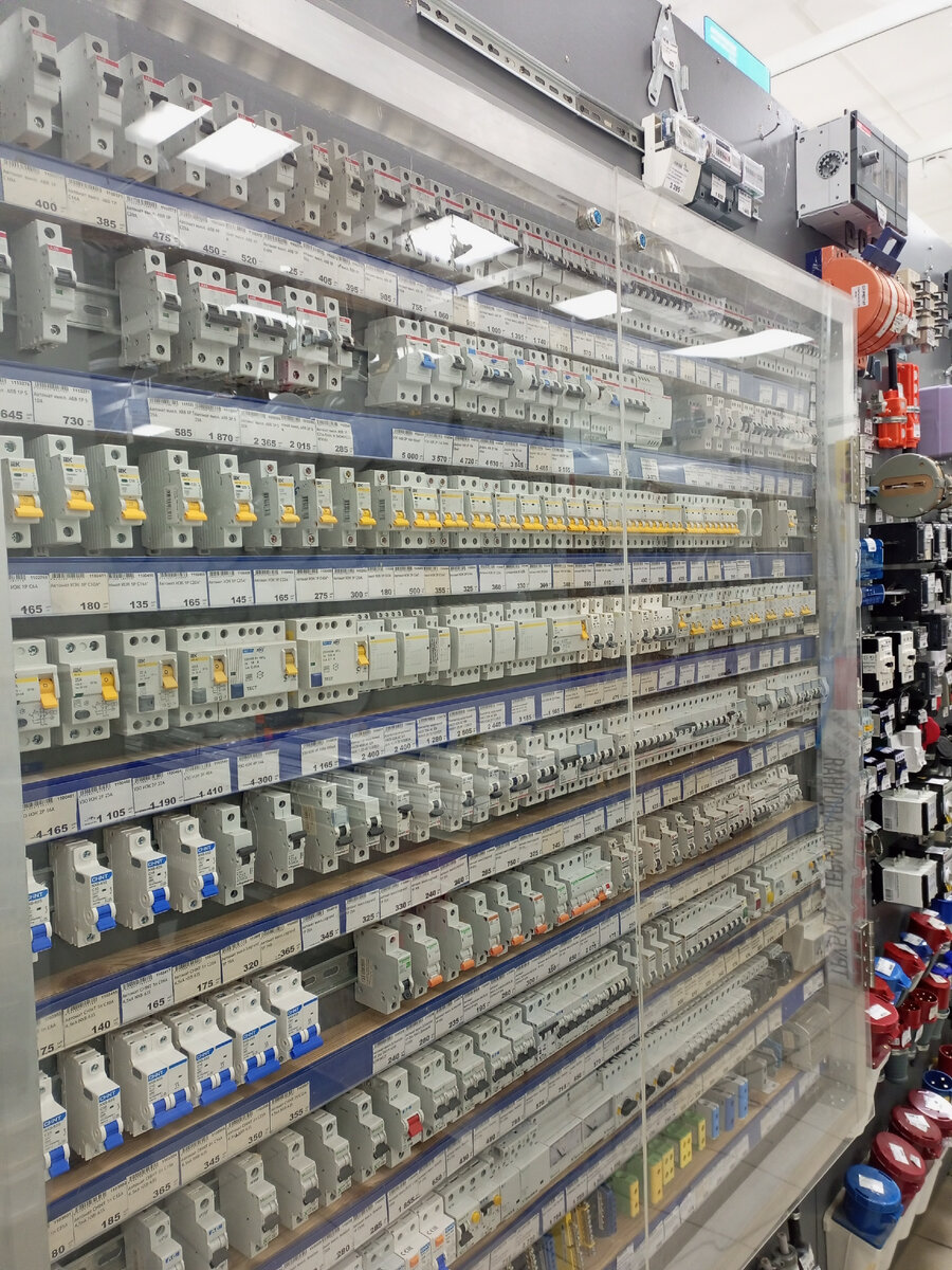 Стенд в одном из уездных городков