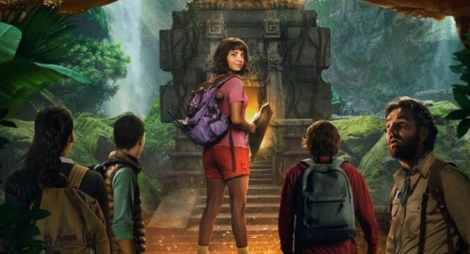 Фильм Paramount в жанре live-action уже давно был в разработке, но дошёл до зрителя только сейчас. «Даша Путешественница» («Dora the Explorer») вовсю идёт в кинотеатрах по всему миру.