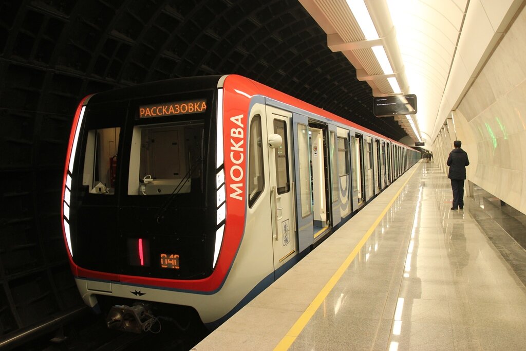 Невероятно: узнал, сколько всего вагонов в московском метро