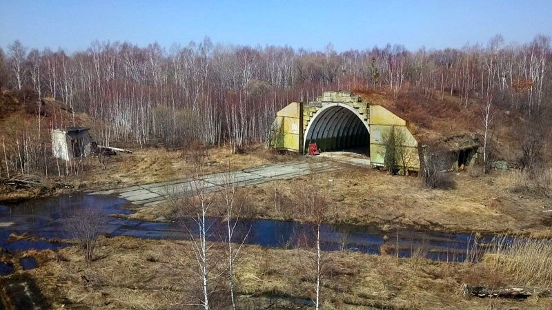 Заброшенный военный аэродром 