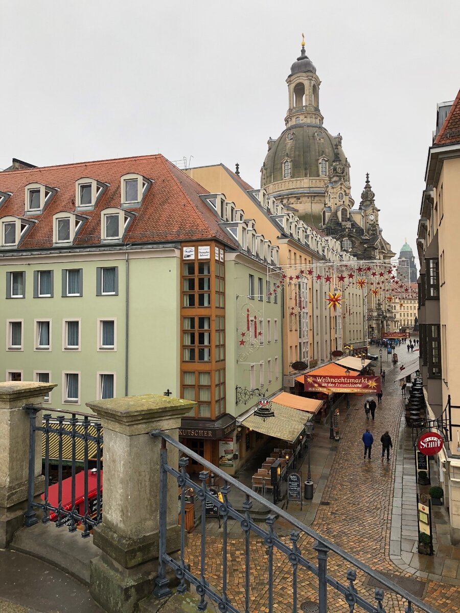 Фото сделанное мной. Так как мы были в этом апарт-отеле (;