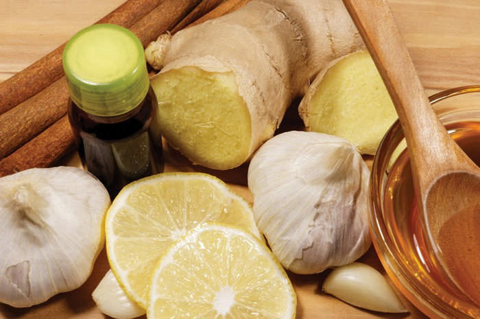 Рецепт № 2 – чеснок, лимон и цветочный мед