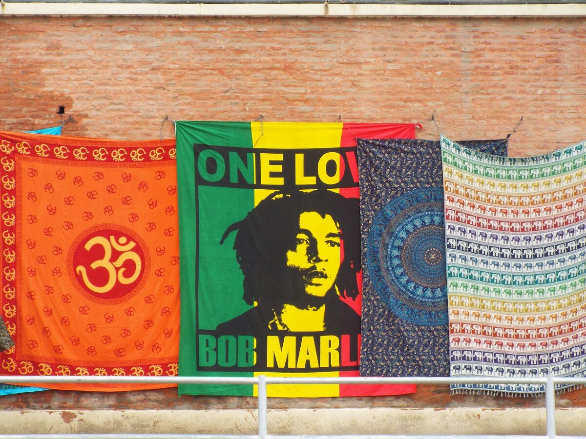 Полотенце с портретом Боба Марли в Непале