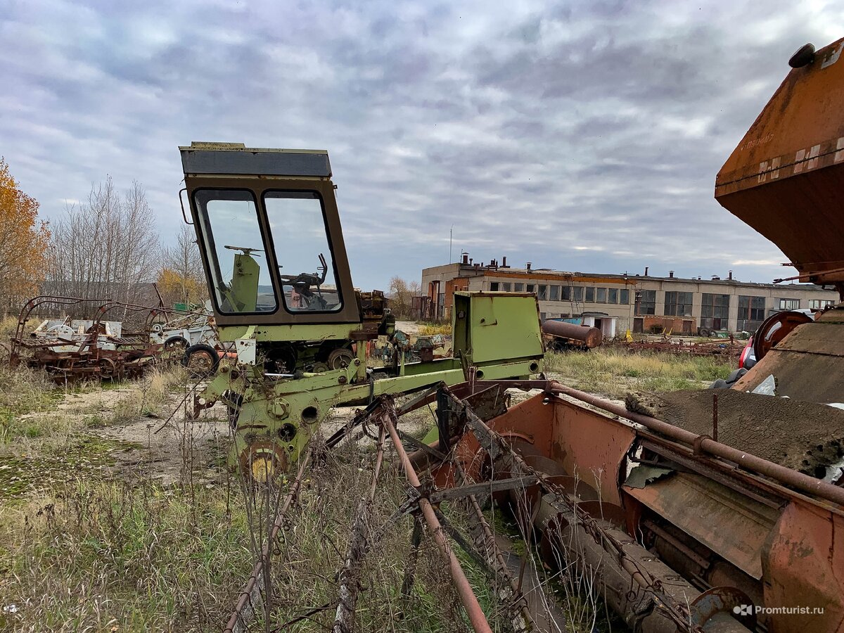 Комбайны — это мощно. Даже старые и ржавые ?⚙️?