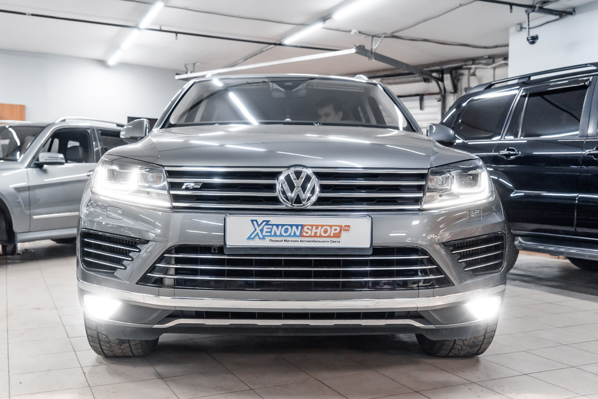 Обслуживание туарега. Volkswagen Touareg 2018 фары. Touareg 2021 фары. Туарег фл 2018. Бампер Фольксваген Туарег 2021.