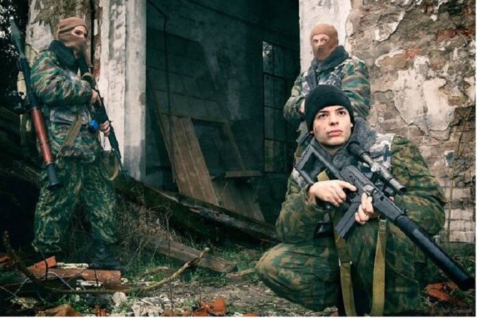 Страйкболисты имитируют СпН ВВ РФ