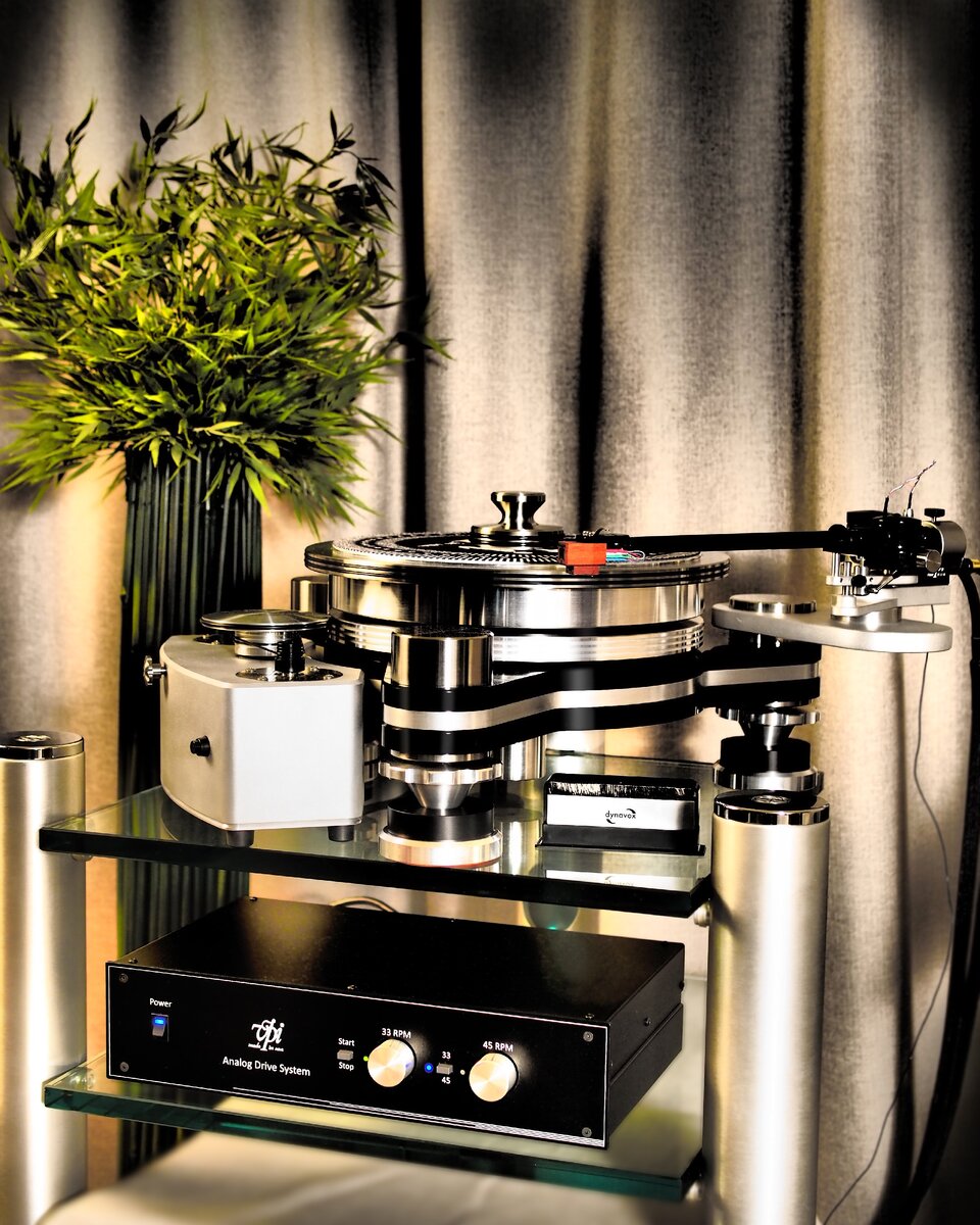 Проигрыватель виниловых дисков VPI Avenger Reference