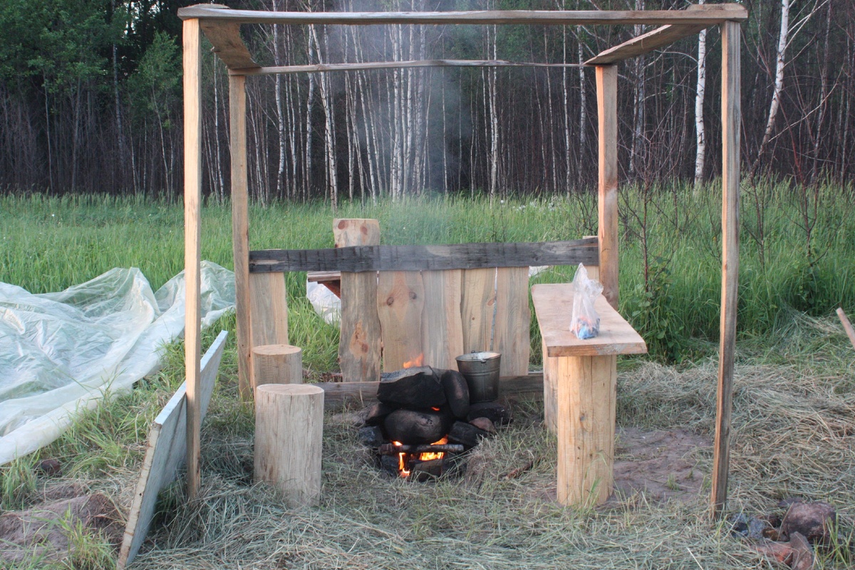 Камни грели часа три.