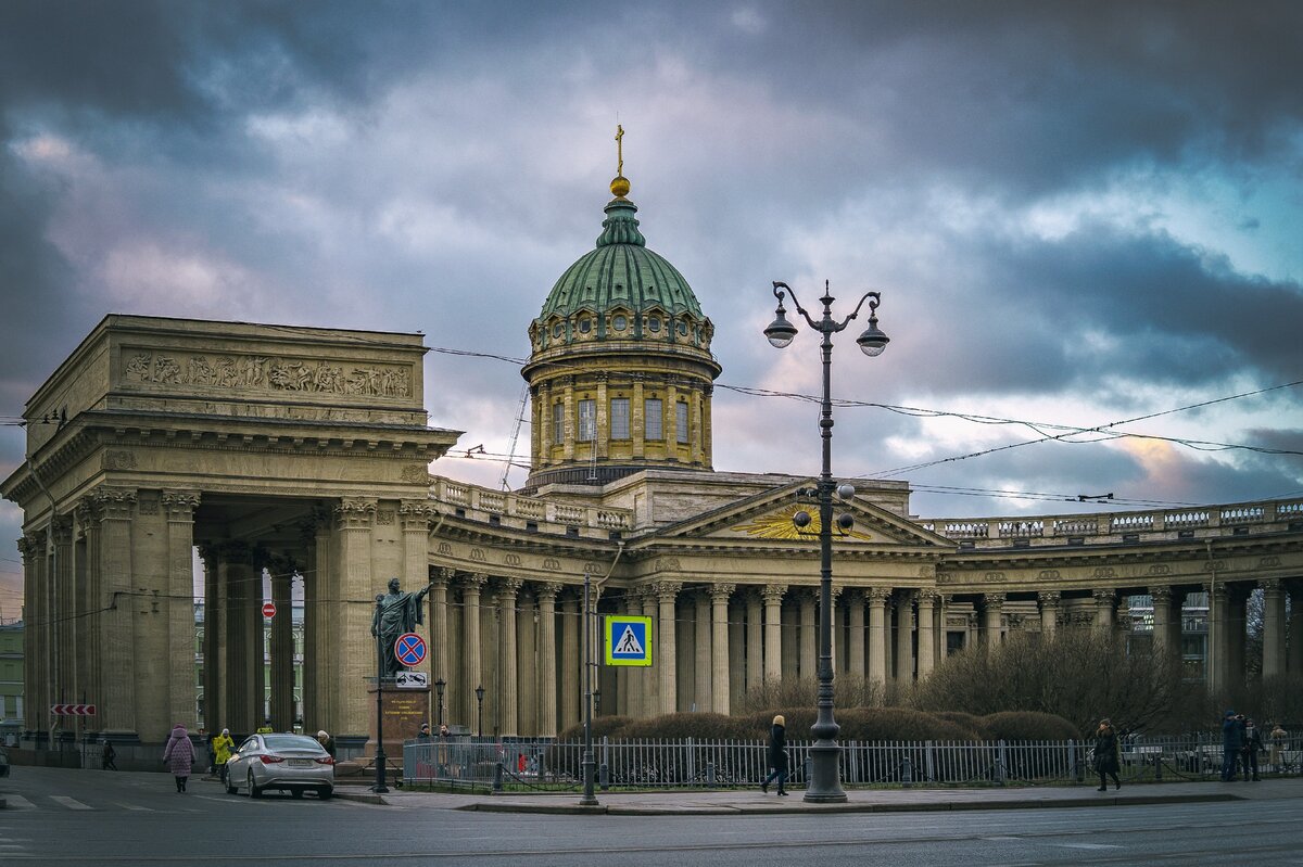 Колоннада Казанского чб