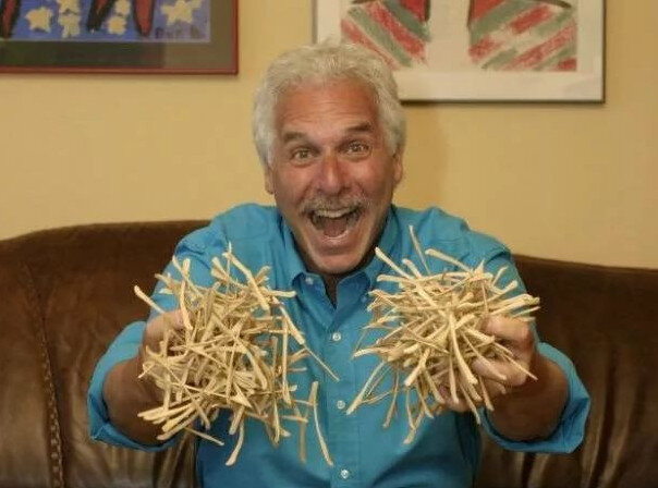 Пожалуй, каждый хочет прожить эту жизнь в богатстве и ни в чём себе не отказывать.-2