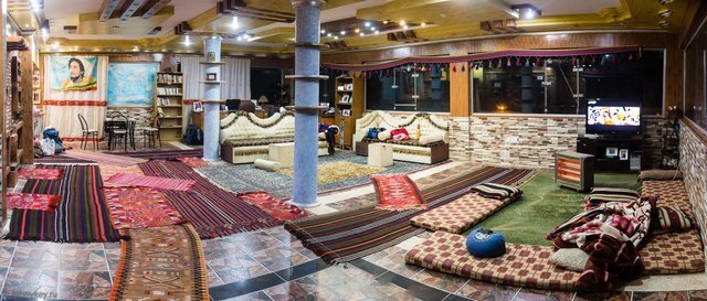   
Панорама зала нашей комнаты-студии-офиса ))