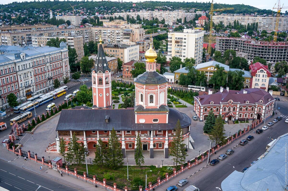 Промышленный Саратов в 90х окащался за чертой бедности