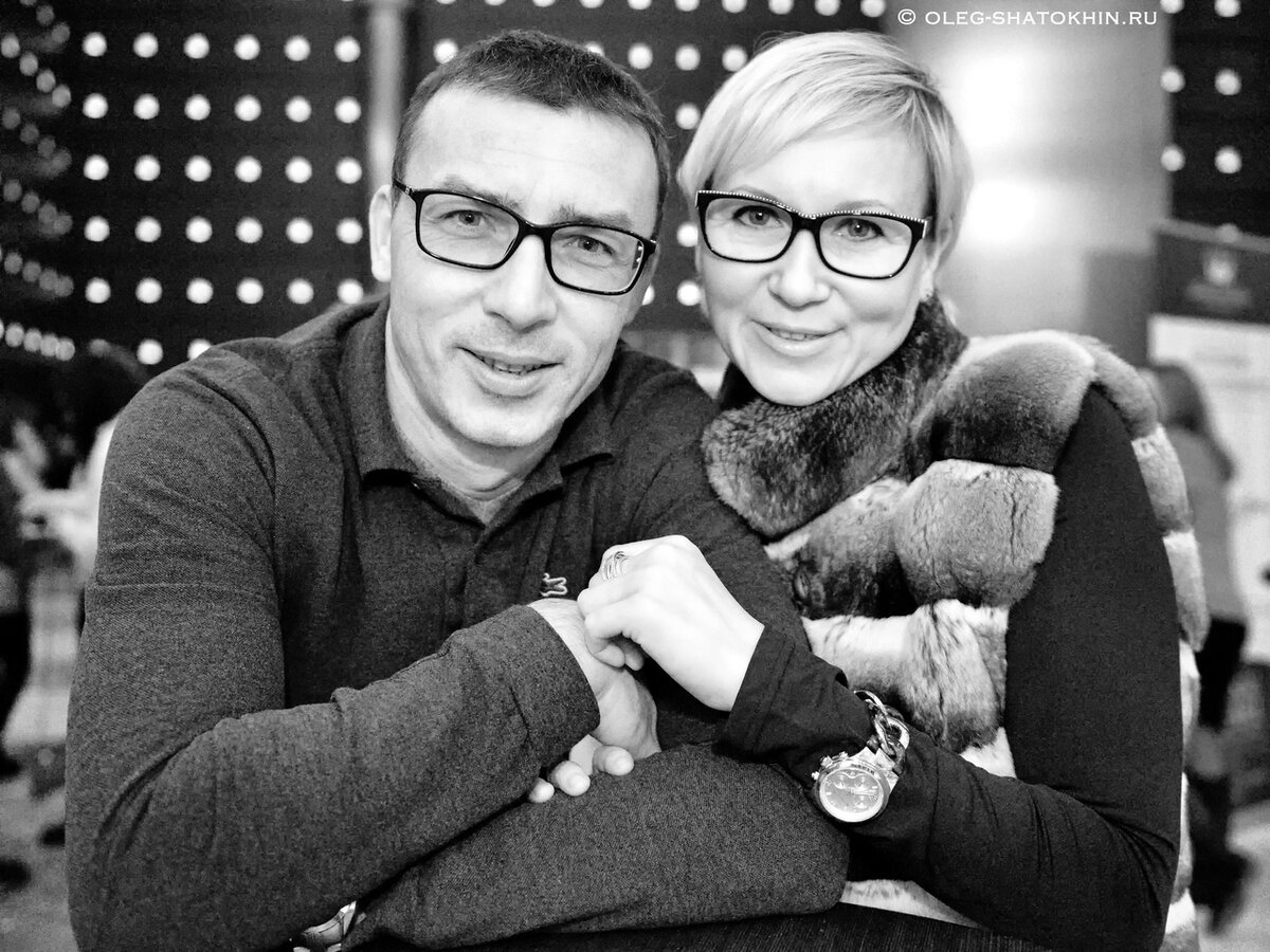 — Эх, Хаим, если бы ты знал, как это тяжело — потерять жену… 
— Знаю, Абрам, знаю. Практически невозможно!