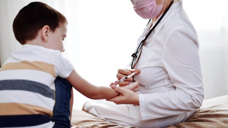 Проба Пирке — это накожный тест, при котором туберкулин наносится на поврежденную кожу 