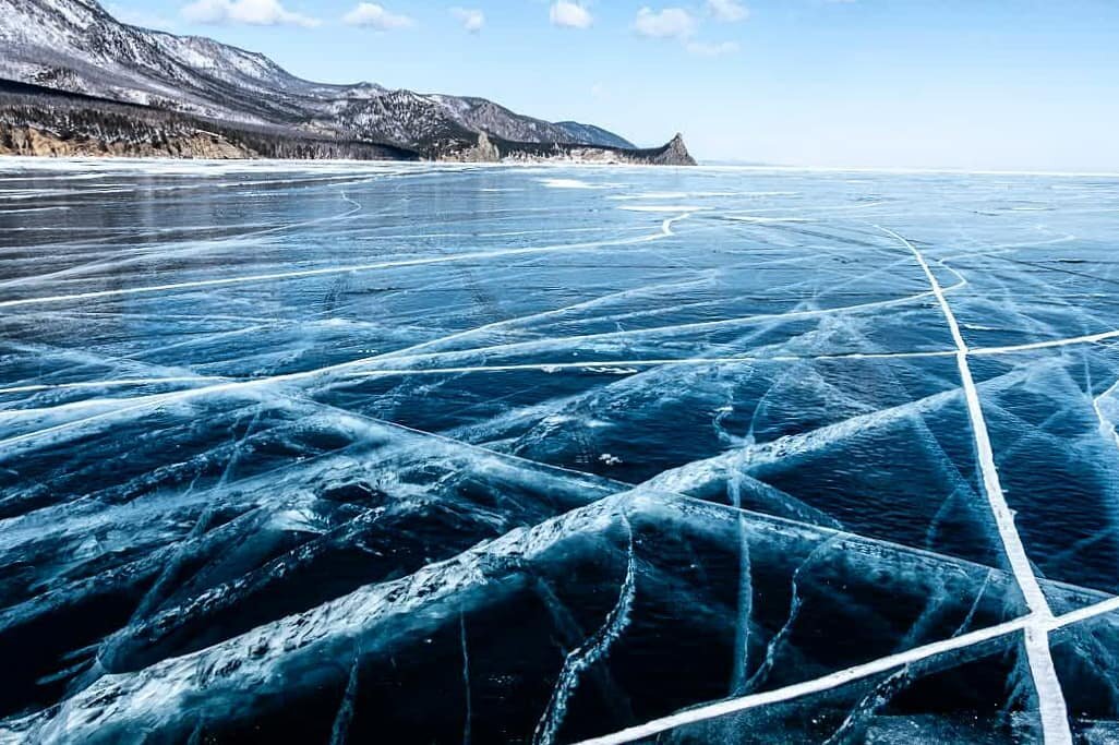 Байкал подо льдом фото