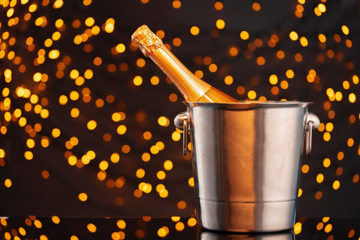 Пустое ведро - к горестным вестям.