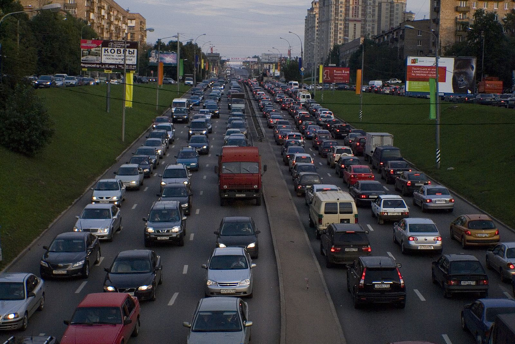 Пробки в реальном времени. Пробки. Пробки на дорогах Москвы. Автомагистраль пробка. Пробка на проспекте мира