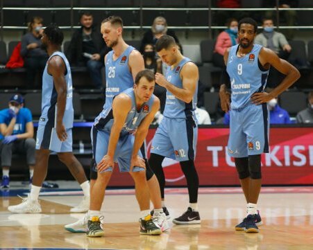 "Бавария" обыграла "Зенит" в Евролиге со счётом 82:80