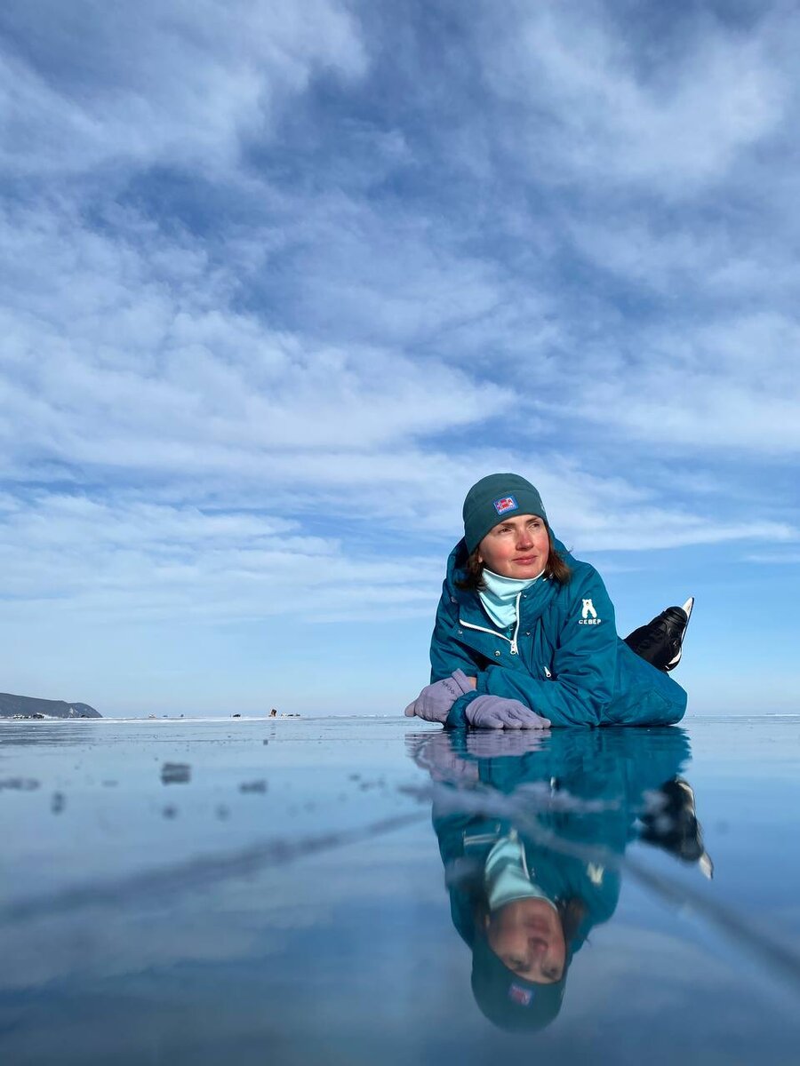 Удивительно насколько. Голоустное Байкал пузырьки. Одежда для путешествия на Байкал зимой. Байкал зимой.