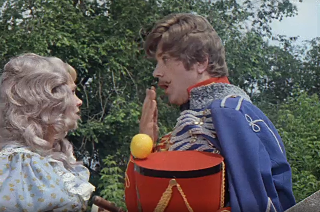 Кадр из телефильма "Лев Гурыч Сничкин" (1974)