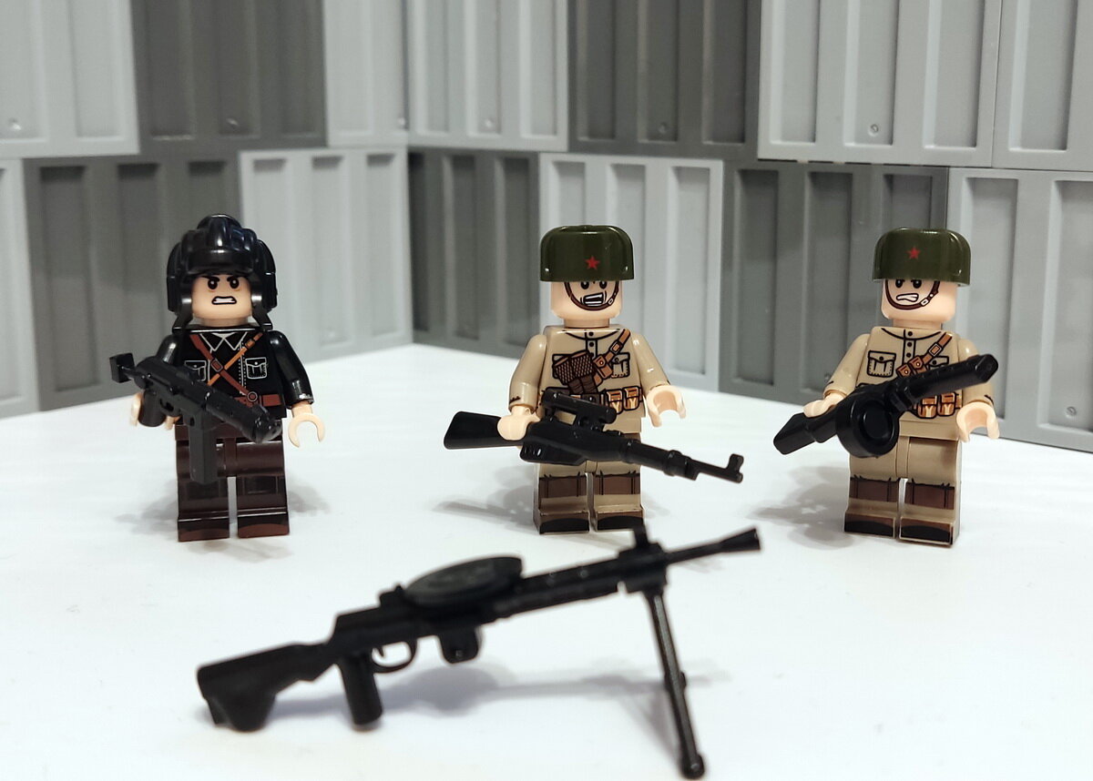 Экипаж машины боевой