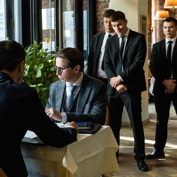     Сериал «Телохранители» с Дмитрием Лысенковым и Сергеем Маковецким покажет ТНТ