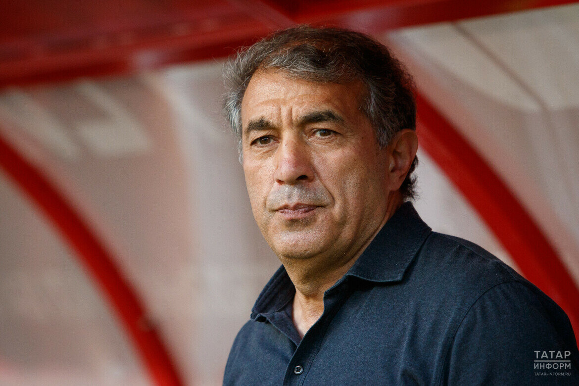 ​«По обстановке, по тактическим схемам, по перестроению – команда вполне уровня Премьер-лиги, и рука тренера чувствуется». Фото: ИА «Татар-Информ»