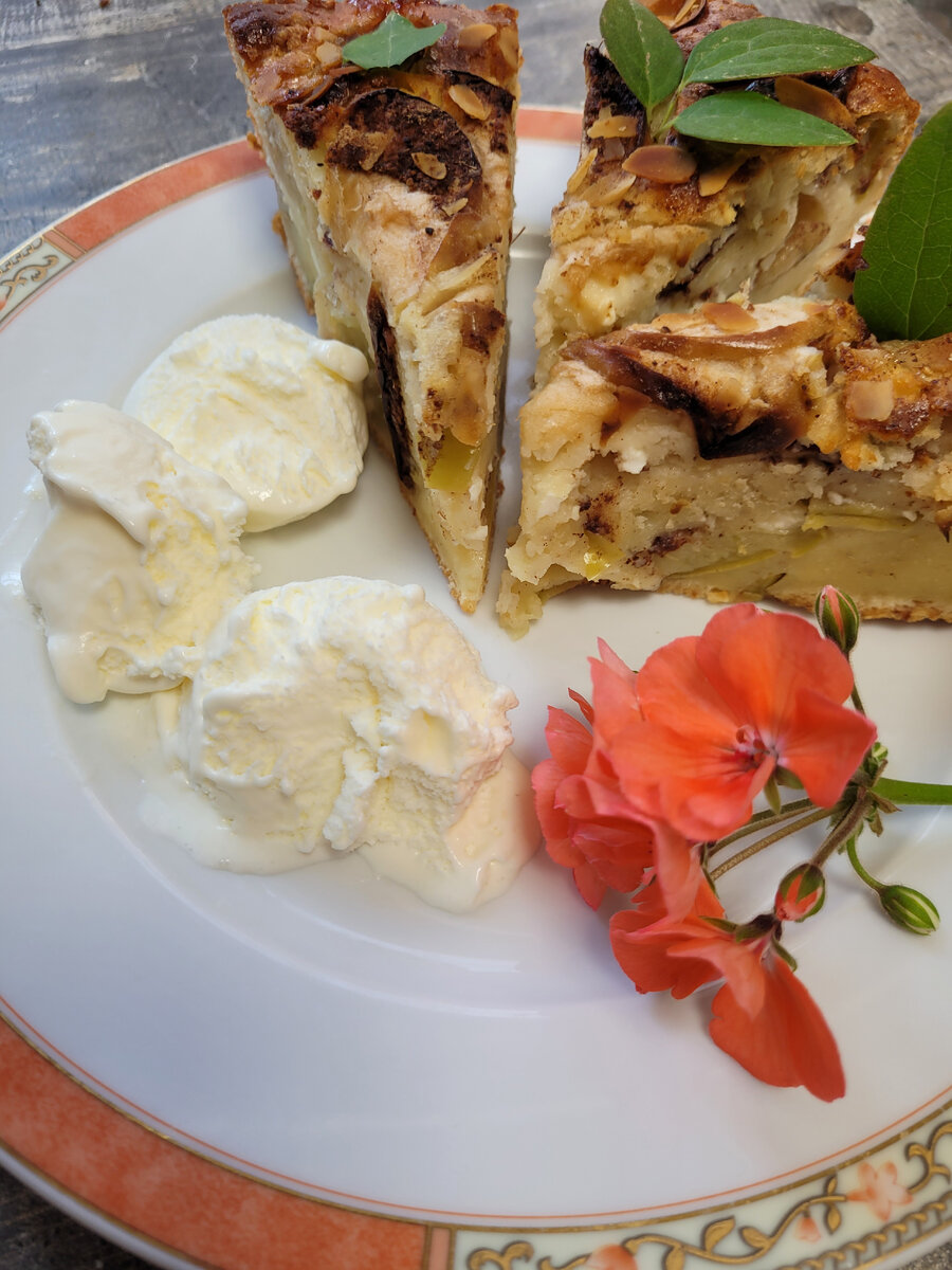 Фото автора.Готовый пирог.