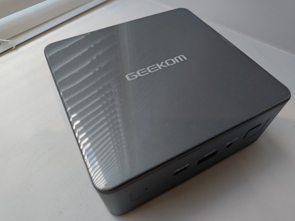 Geekom mini air 12