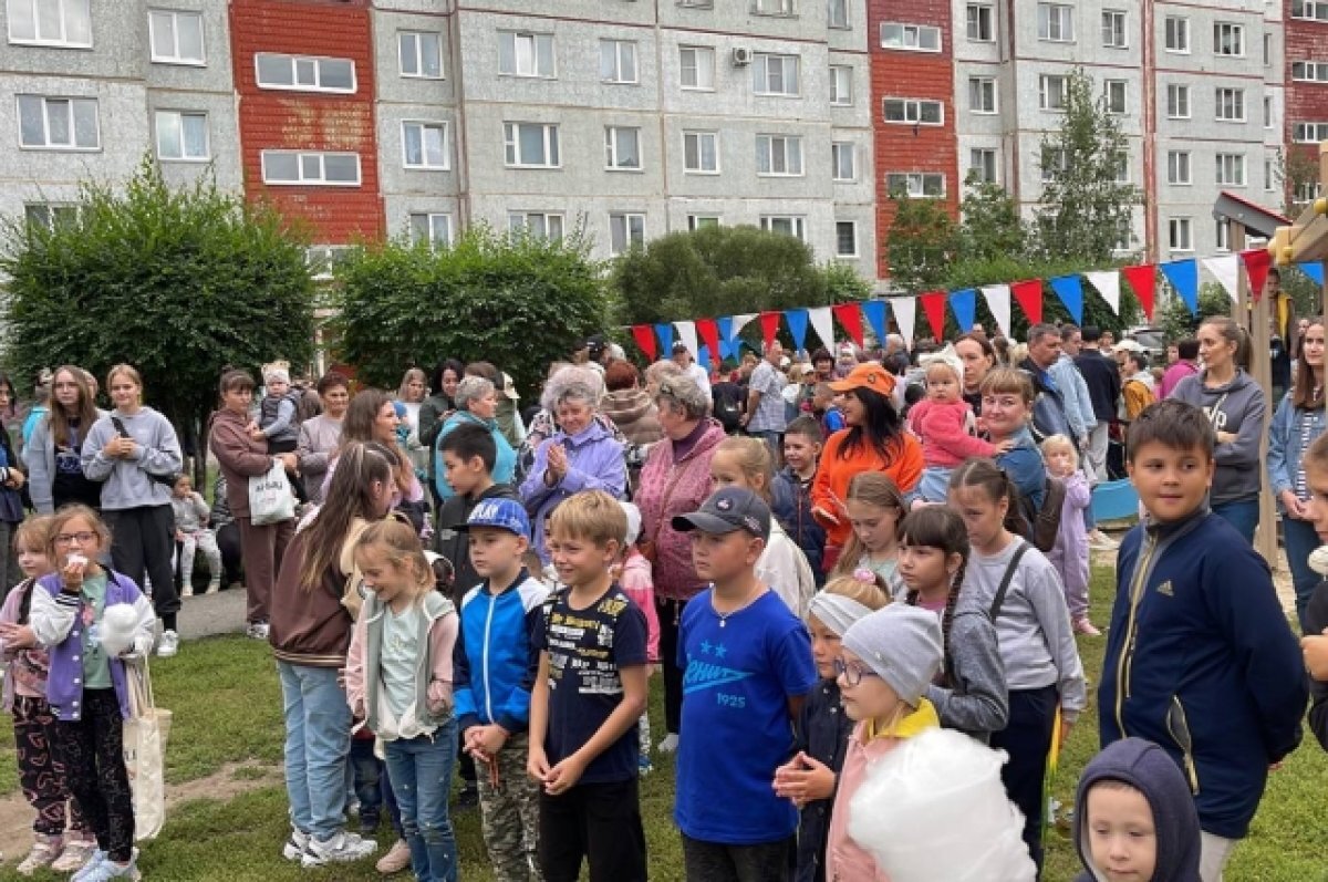 В Омске в рамках акции «Решают люди» на Левобережье прошёл праздник двора |  АиФ-Омск | Дзен