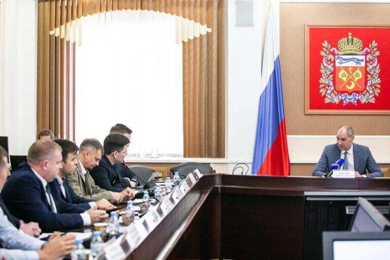    Денис Паслер прокомментировал встречу с финалистами конкурса «Лидеры России» Белов Михаил Александрович