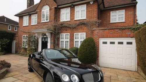 Бентли жены Навального, Лонг Айланд