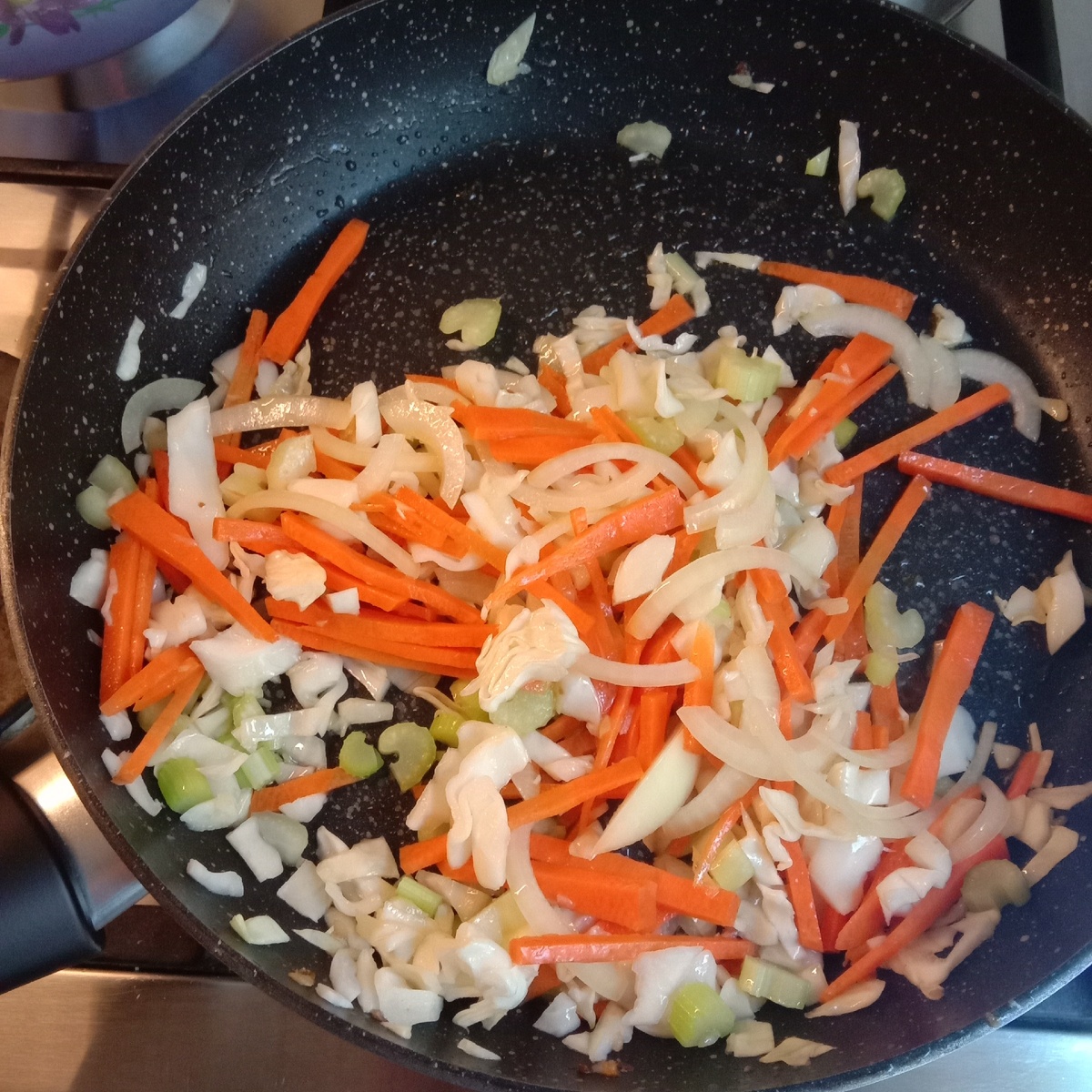 "разнообразная" нарезка 😁