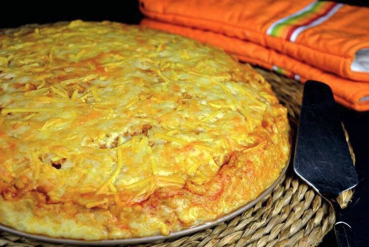 Пирог с курицей и картофелем под сырной корочкой
