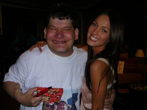 Опять красавец