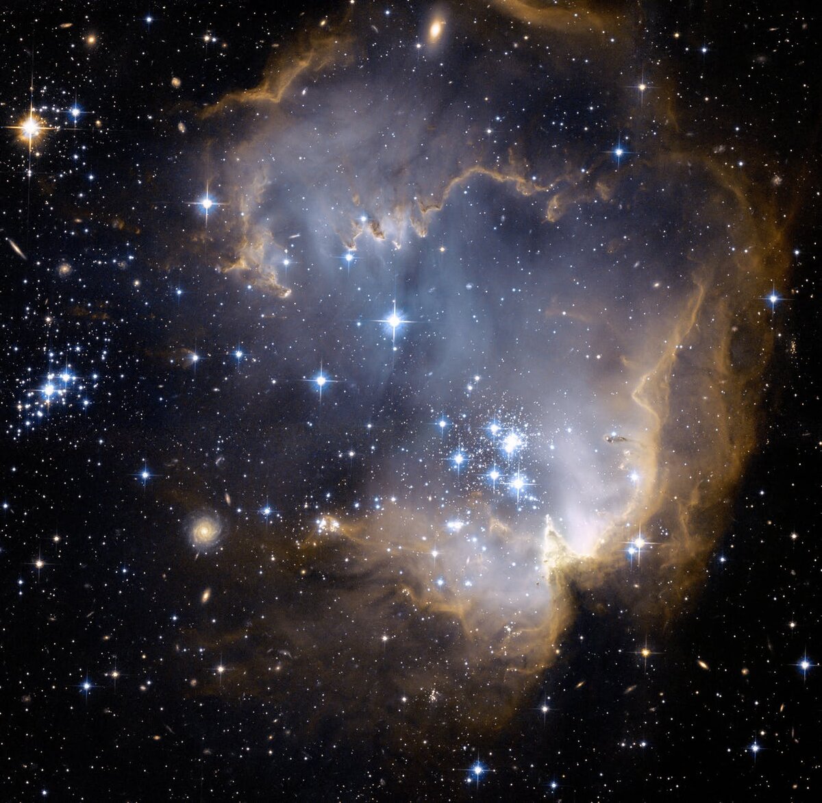 https://www.pexels.com/photo/sky-space-dark-galaxy-2162/