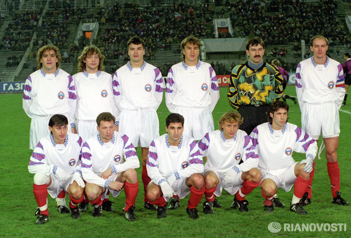 rusteam.permian.ru Футболисты сборной России  1996