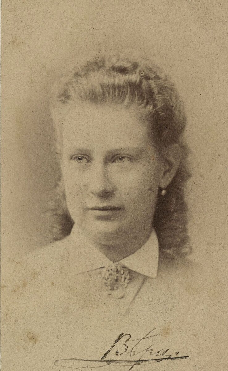 Вера в юности. Фото из открытых источников Интернет